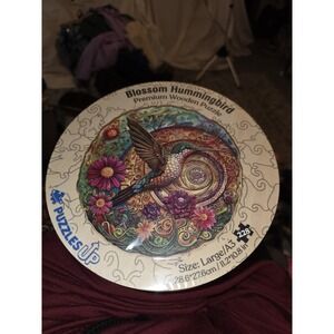 Blossom Hummingbird Wooden Puzzel. NIB 225 Pieces